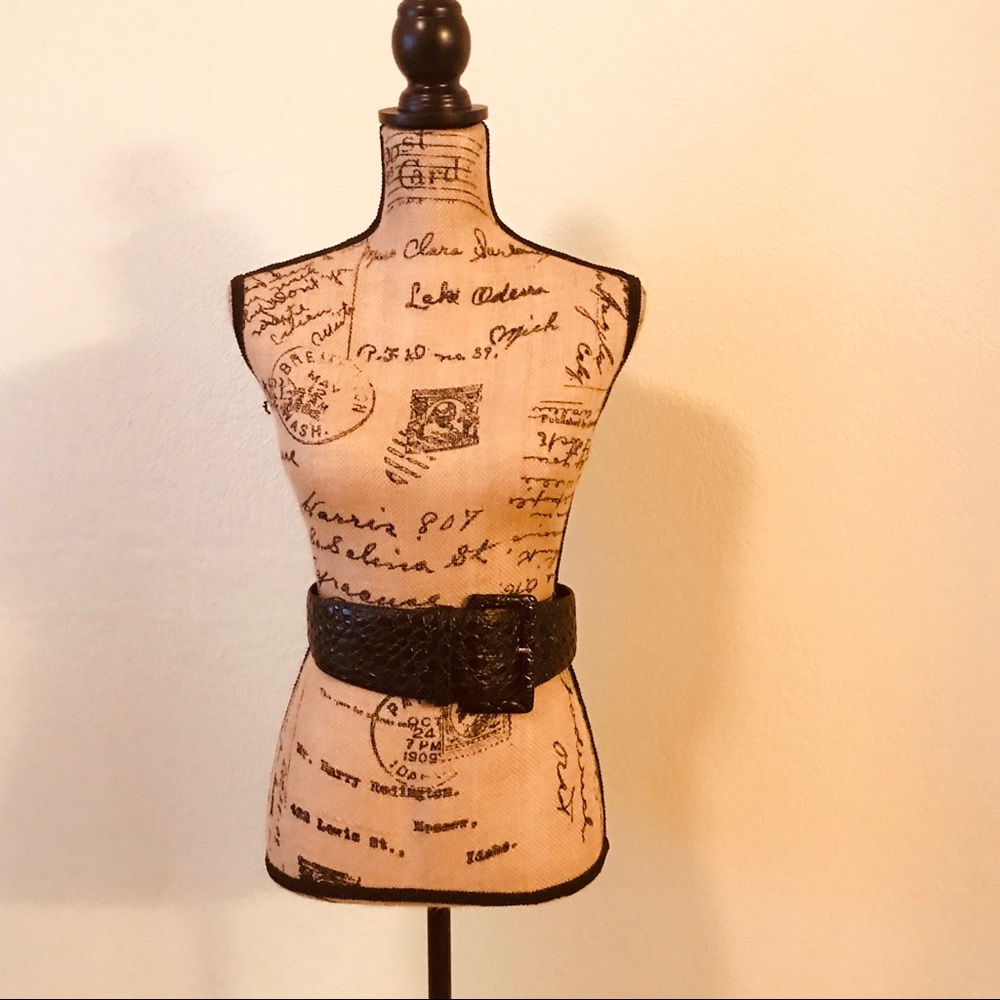 Black vintage CADAZ genuine leather belt